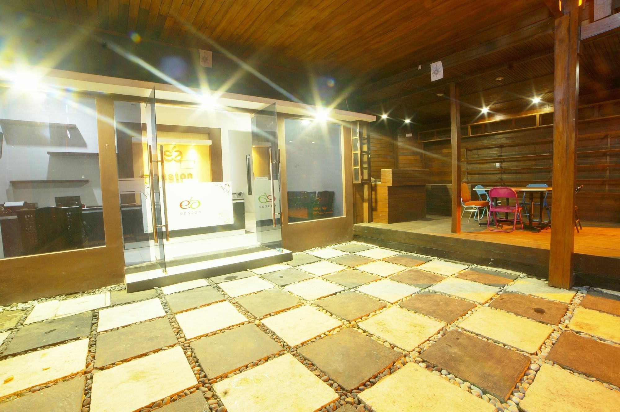 Easton Kuta Homestay Dış mekan fotoğraf