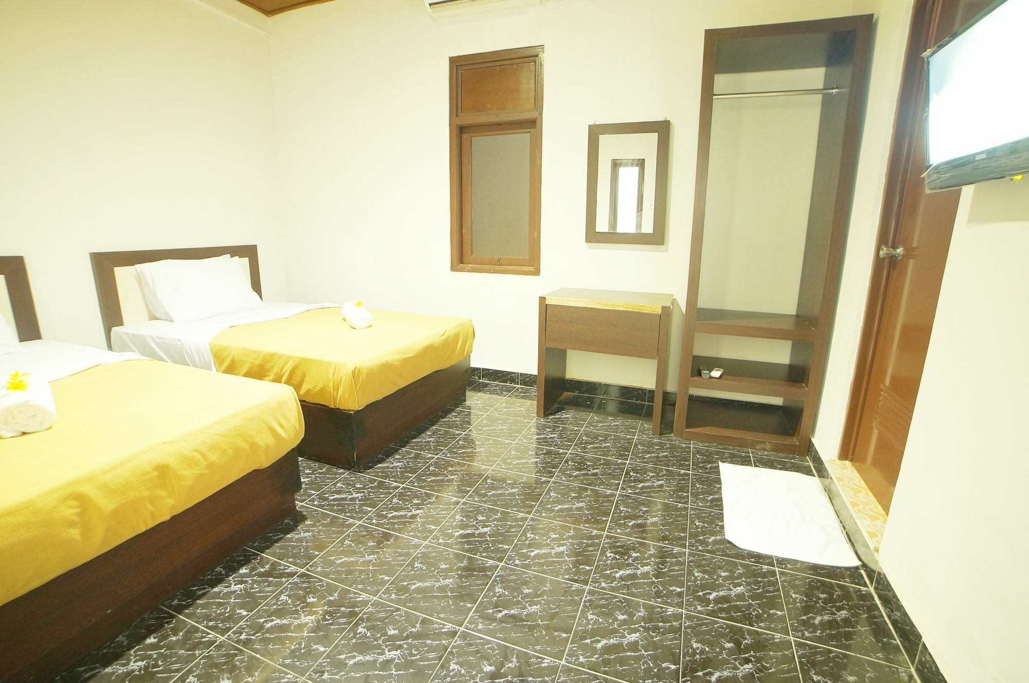 Easton Kuta Homestay Dış mekan fotoğraf